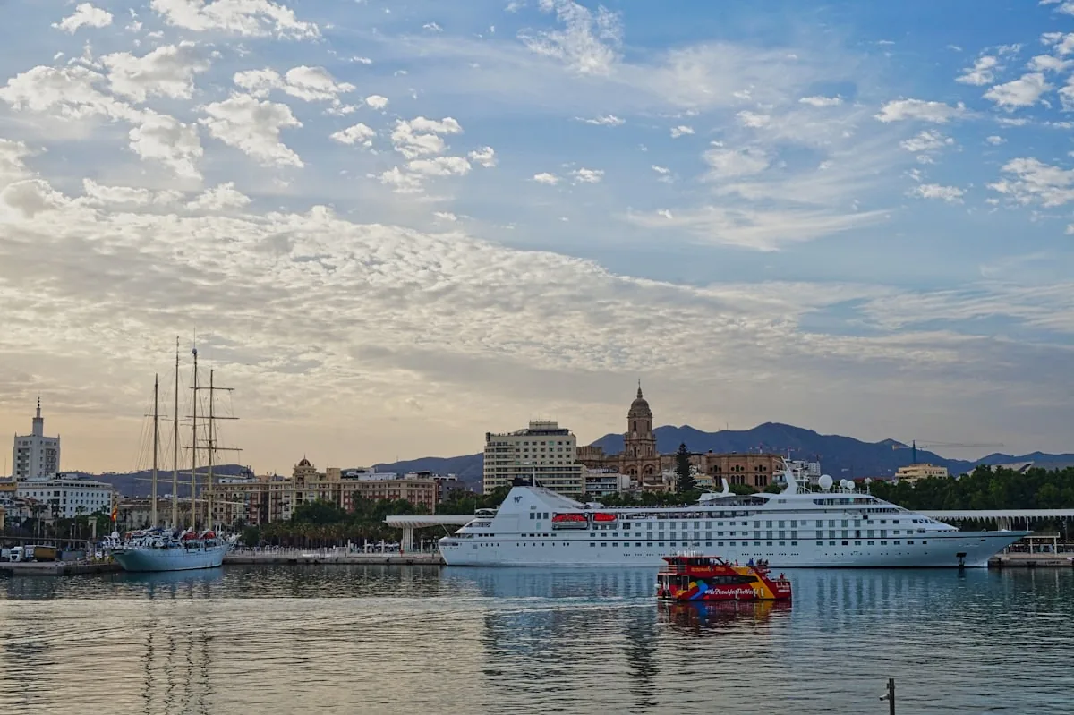 Malaga Adventure: Routes, Views and Outdoor Experiences