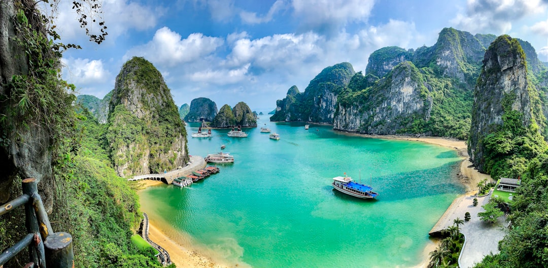 Ha Long Bay Travel Guide: Everything You Need to Know — Ha Long Bay, Vietnam travel guide