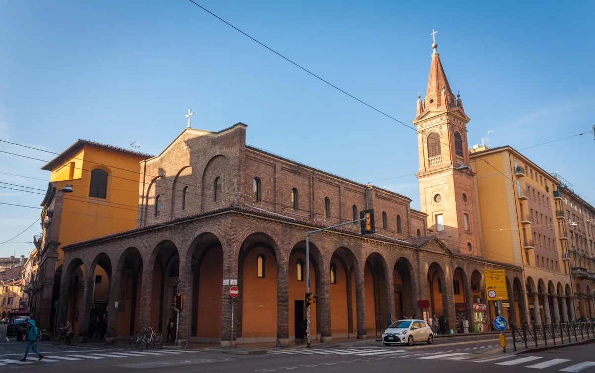 Bologna Adventure: Routes, Views and Outdoor Experiences