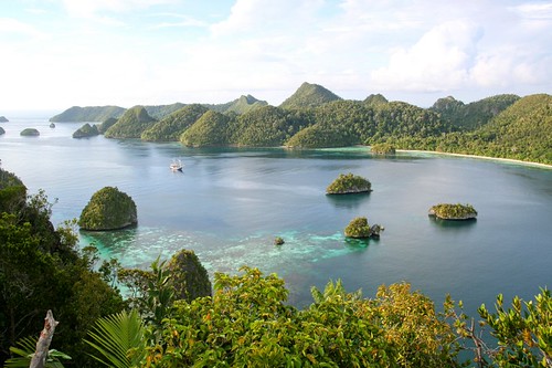 Wayag Islands Travel Guide: Plan Your Trip with Confidence — Wayag Islands, Indonesia travel guide